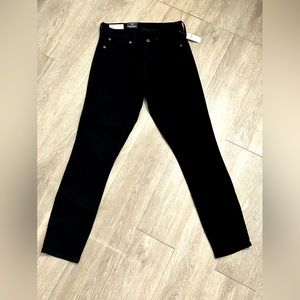NWT- Gap skinny jeans in black mid rise stretch